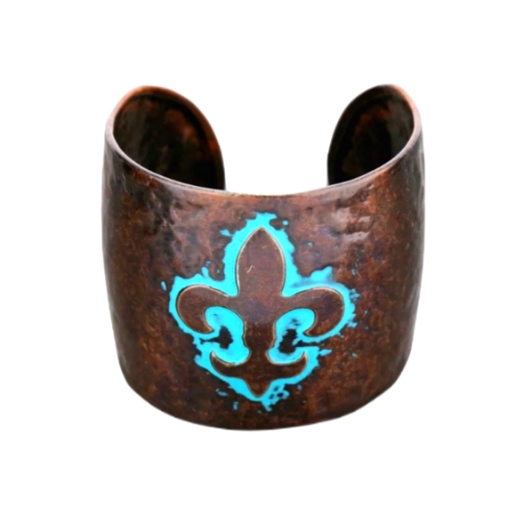 FLUER DE LIS CUFF BRACELET - Picture 6 of 7